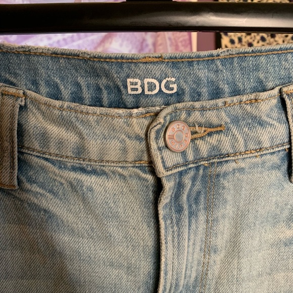BDG Distressed Jeans - Picture 2 of 4